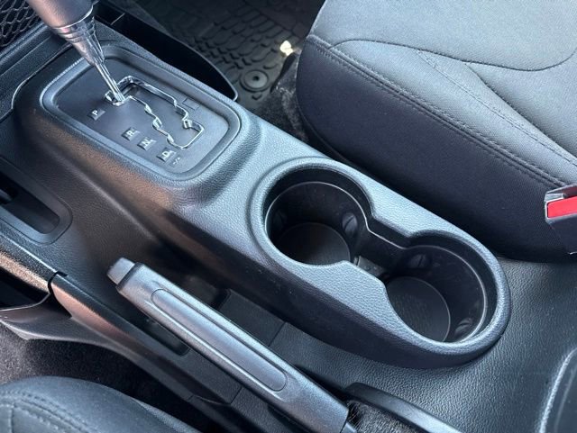 Used 2018 Jeep Wrangler Sport AWD/4WD image 23
