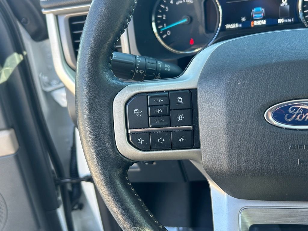 Used 2022 Ford Expedition XLT image 38