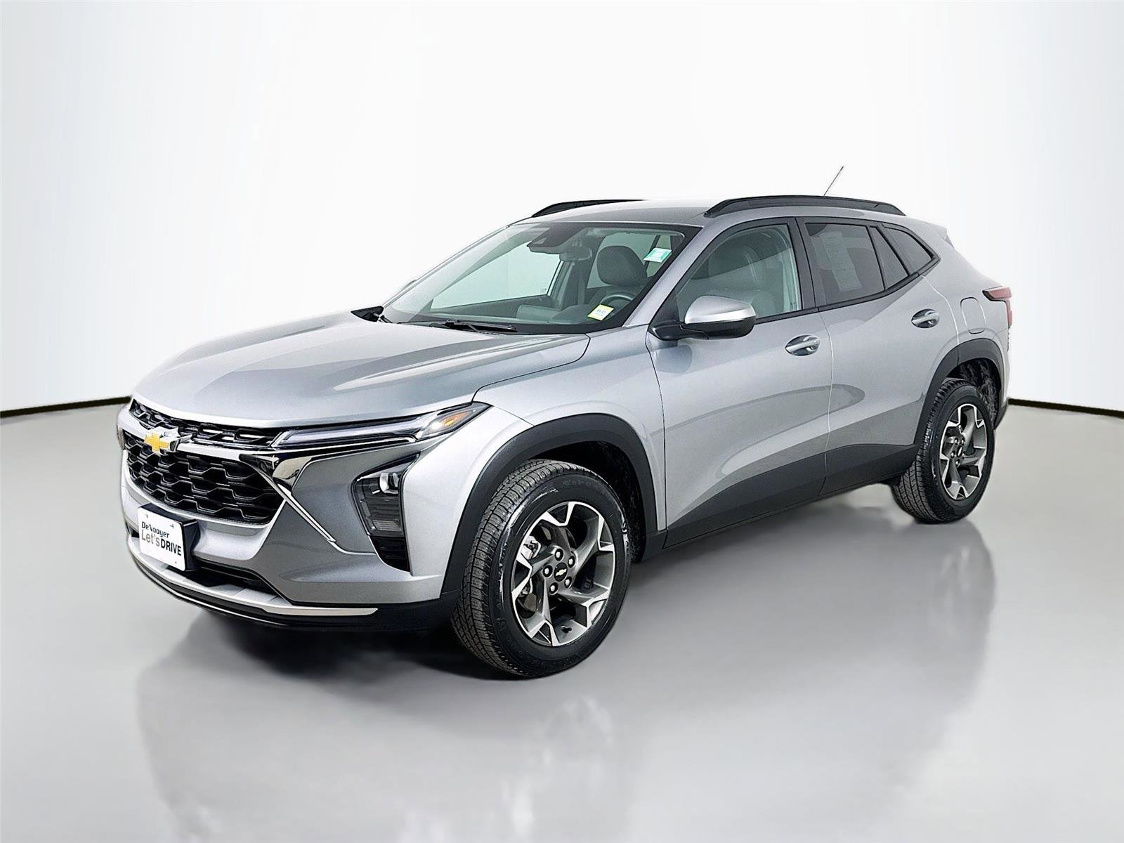 Used 2024 Chevrolet Trax LT w/ Driver Confidence Package FWD image 5