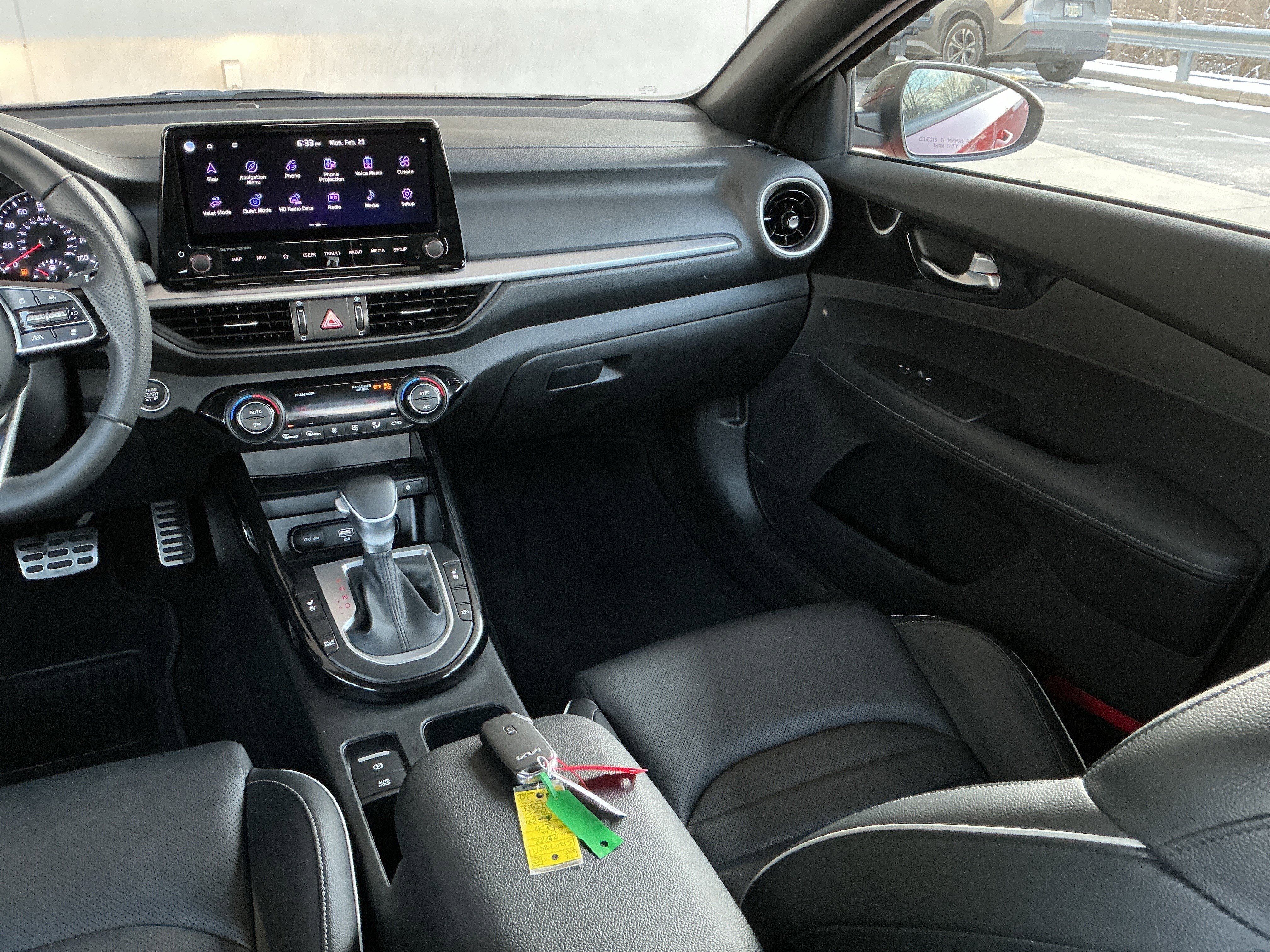 Used 2022 Kia Forte GT-Line w/ GT-Line Premium Package image 16