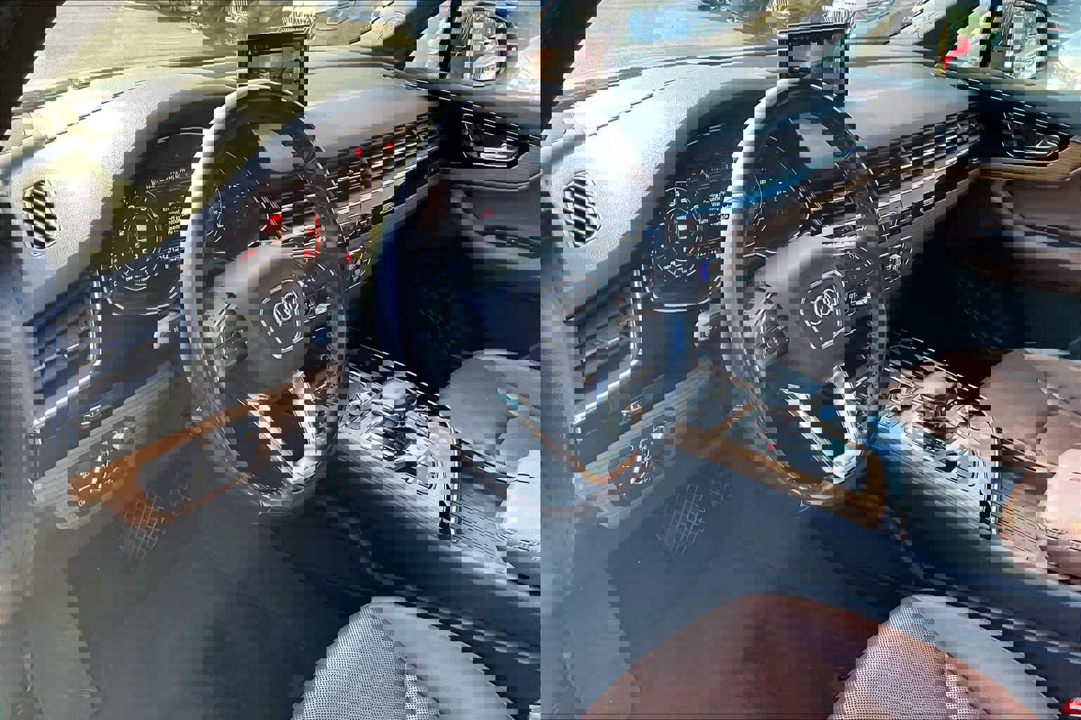 Used 2017 Audi Q7 3.0T Prestige image 18