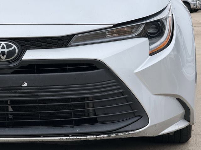 Used 2023 Toyota Corolla LE FWD image 7
