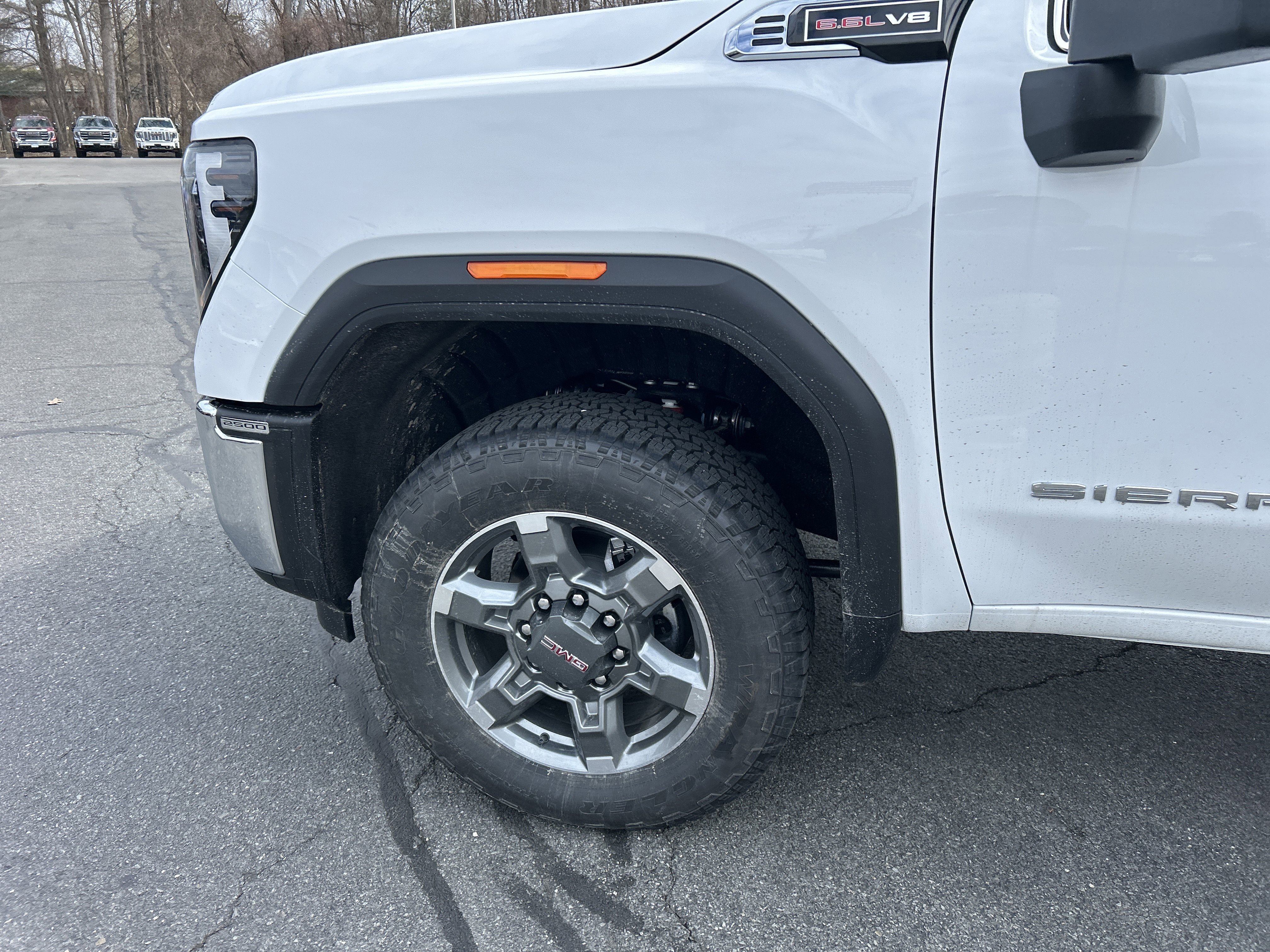 New 2026 GMC Sierra 2500 SLE w/ SLE Value Package; AWD/4WD image 5
