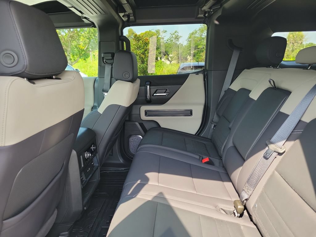 Used 2026 GMC Hummer EV SUV AWD/4WD image 24