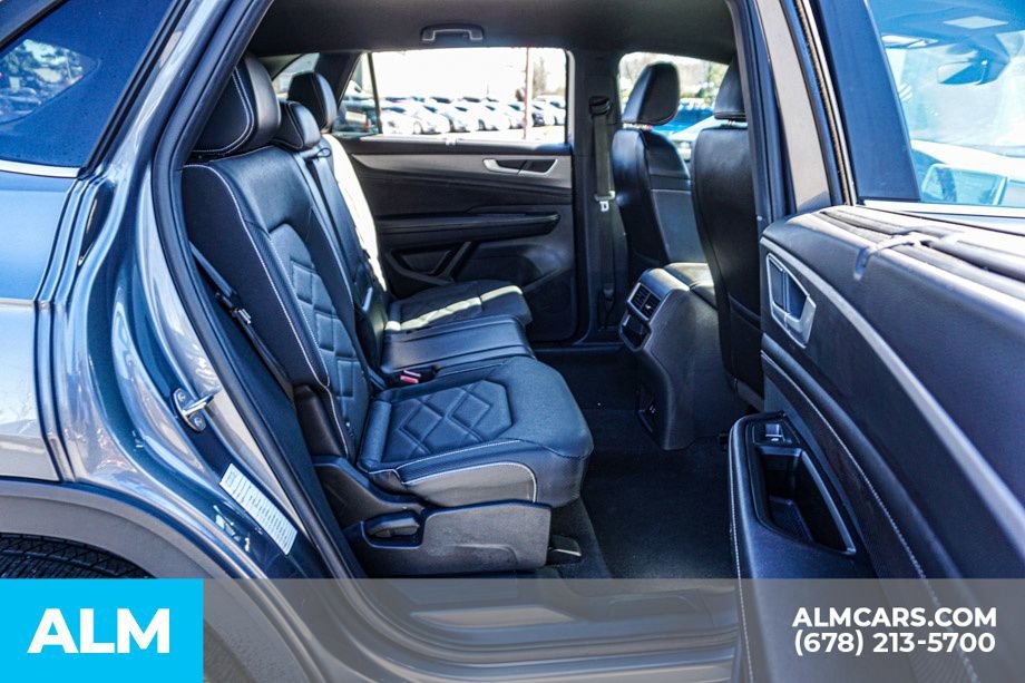 Used 2024 Volkswagen Atlas Cross Sport SE image 21