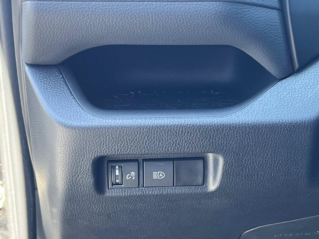 Used 2024 Toyota RAV4 LE FWD image 25
