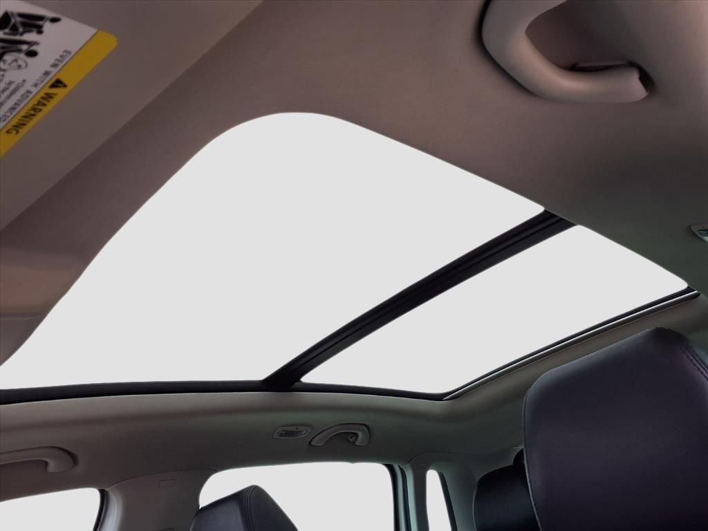 Used 2017 Volkswagen Tiguan Sport image 15