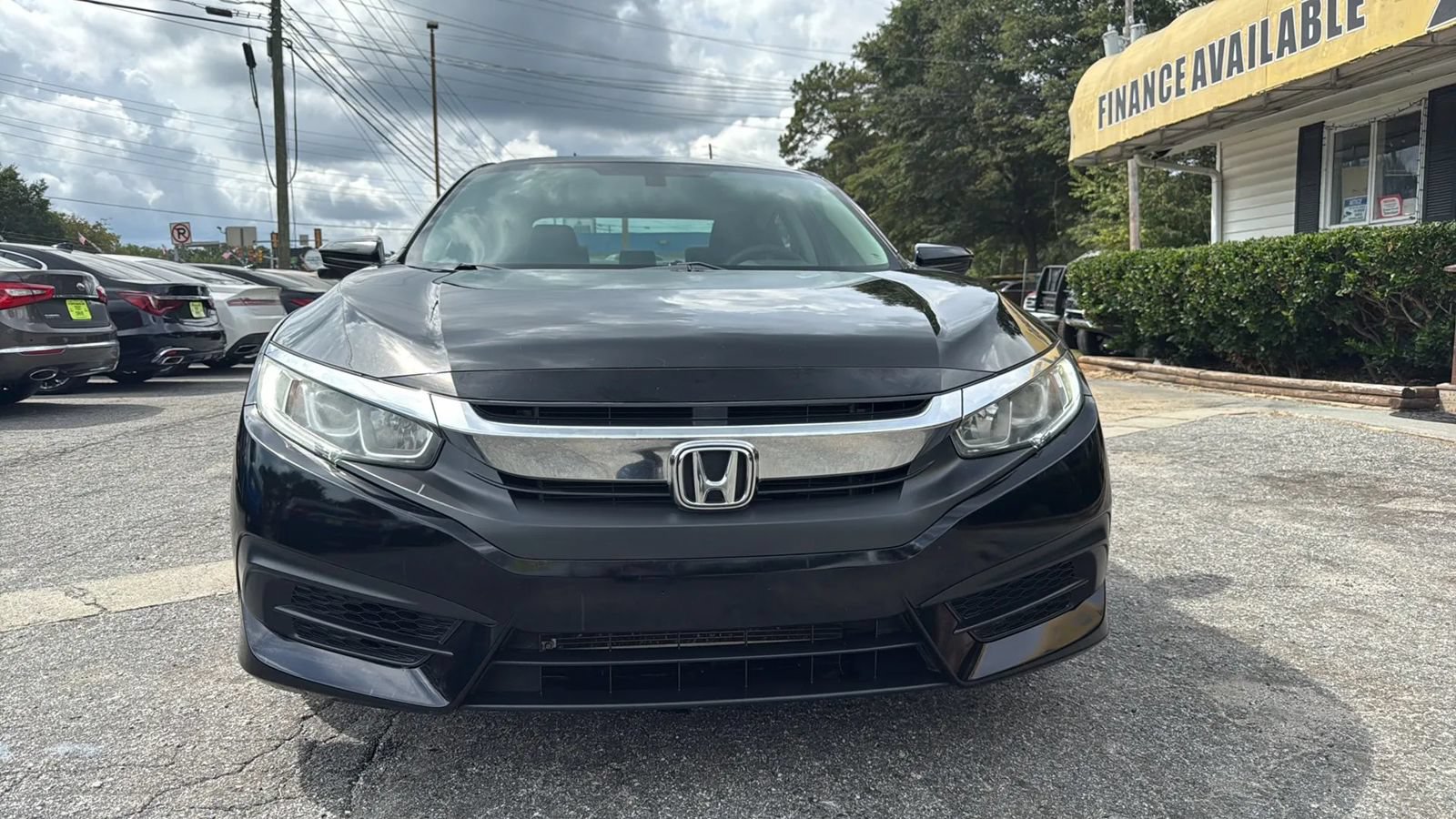 Used 2018 Honda Civic EX image 2