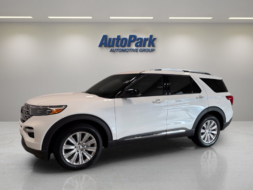 Used 2023 Ford Explorer Limited w/ Limited Technology Package AWD/4WD image 3