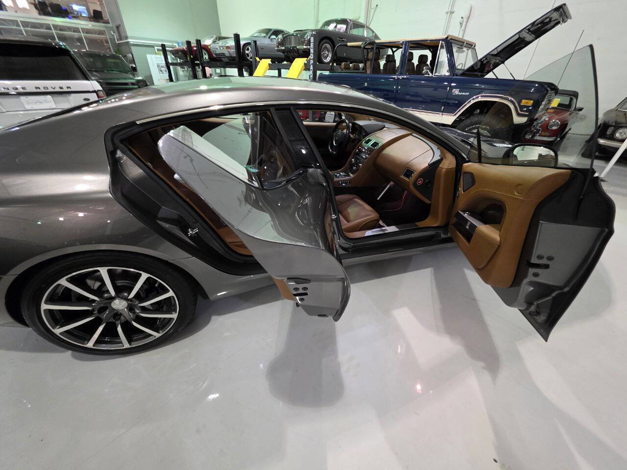 Used 2015 Aston Martin Rapide S image 72