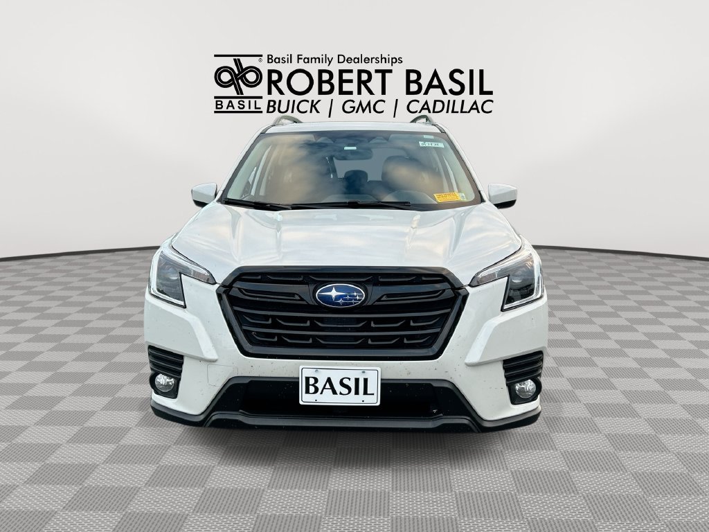 Used 2023 Subaru Forester Premium AWD/4WD image 3
