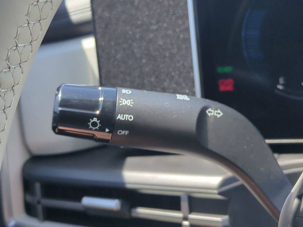 New 2026 Hyundai Santa Fe SE FWD image 30