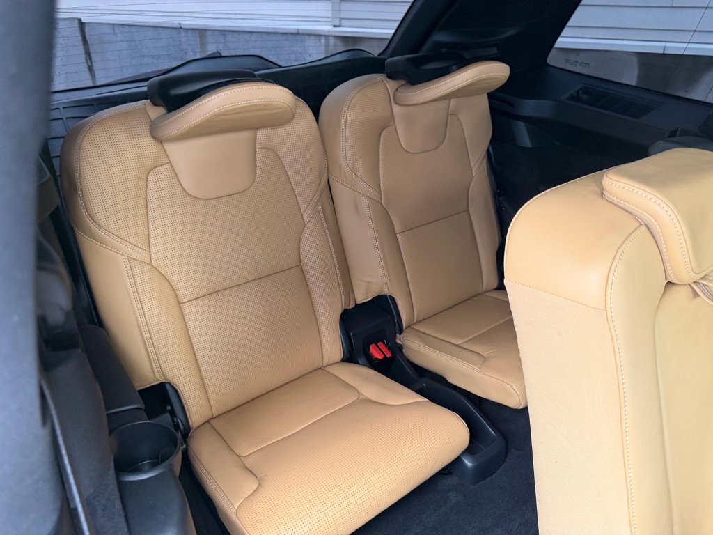 Used 2016 Volvo XC90 T6 AWD/4WD image 28