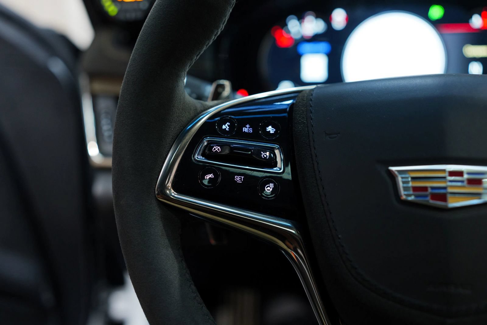 Used 2016 Cadillac CTS V w/ Luxury Package RWD image 34