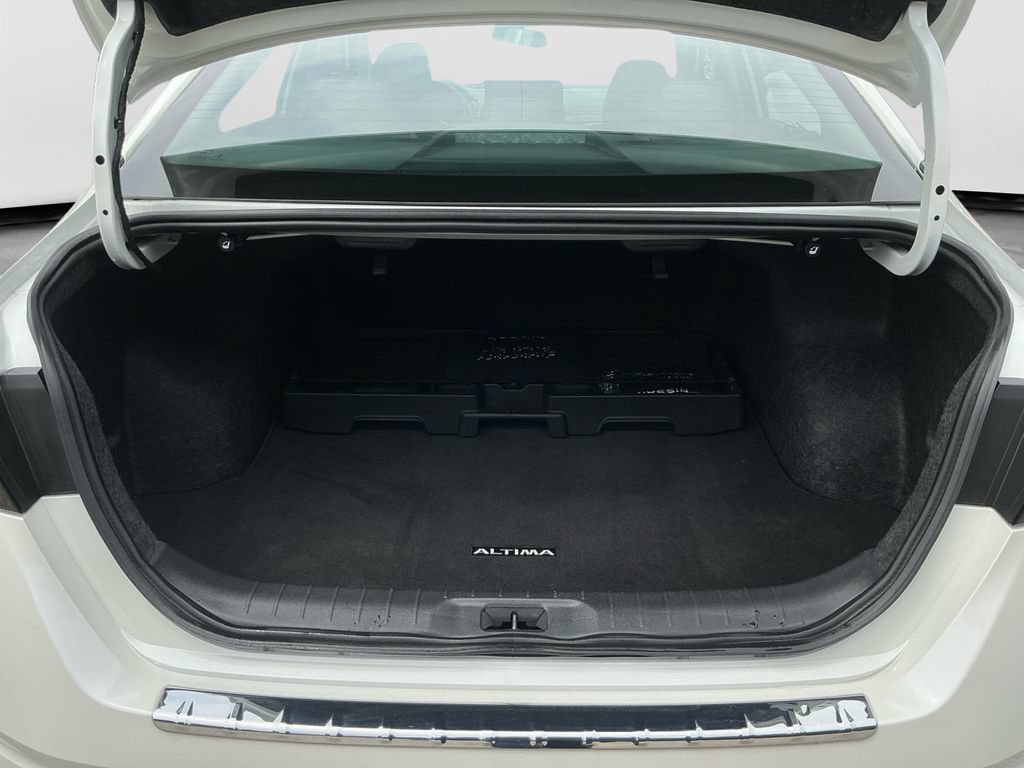 Used 2023 Nissan Altima 2.5 SR w/ SR Premium Package AWD/4WD image 17