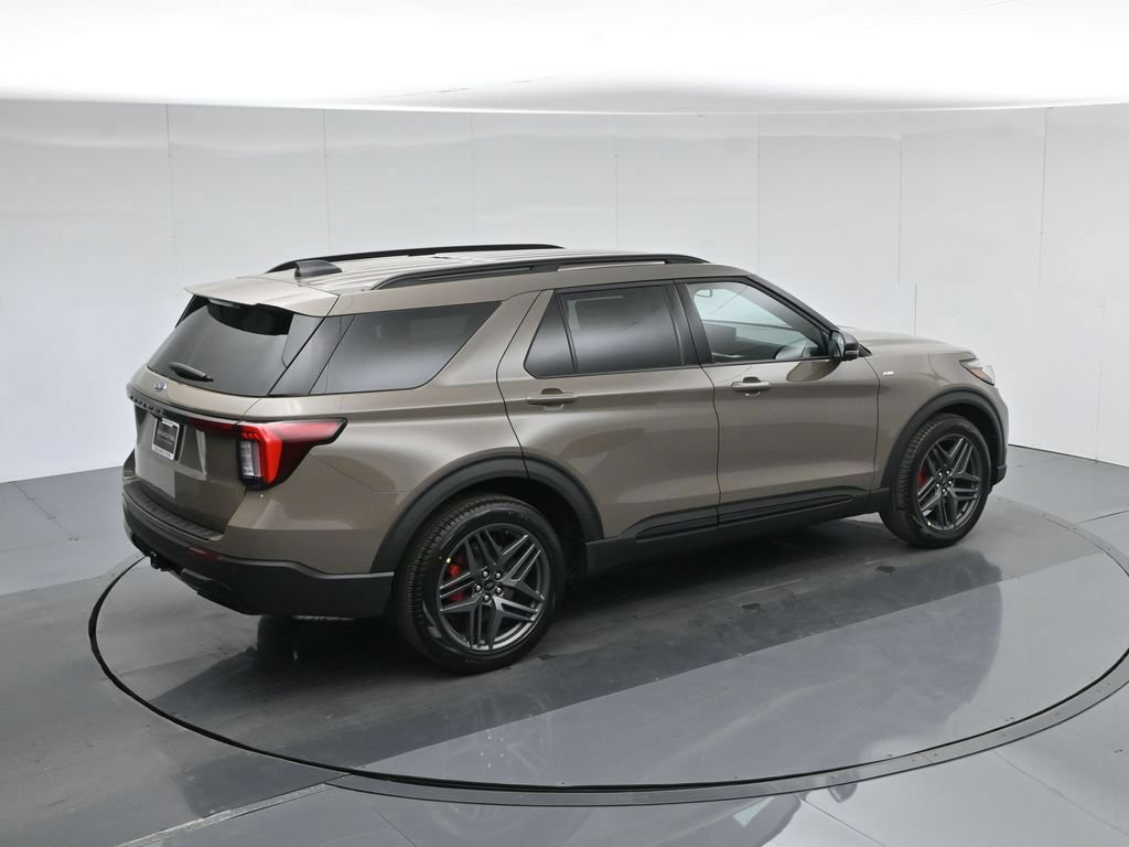 New 2026 Ford Explorer ST-Line w/ ST-Line Street Pack RWD image 41
