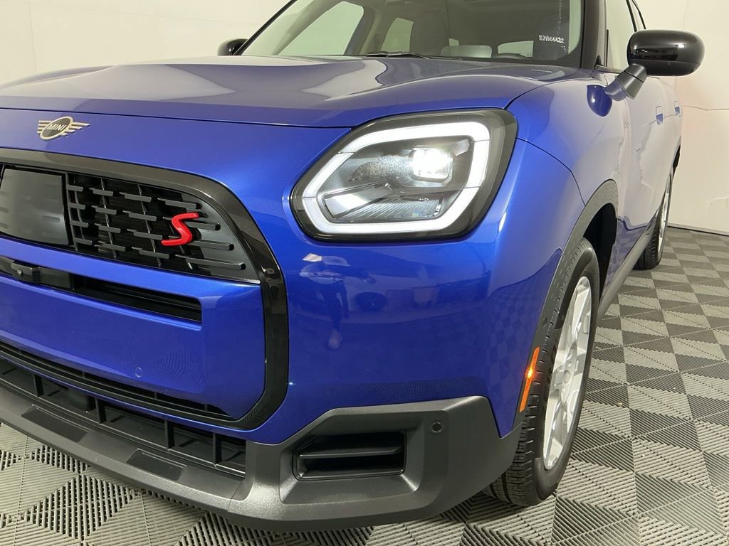 Certified 2025 MINI Cooper Countryman S w/ Comfort Package Max image 8