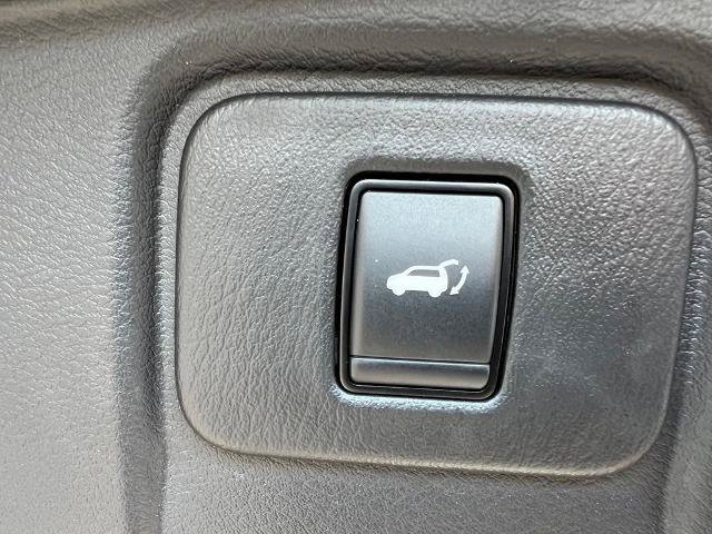 Certified 2024 Nissan Murano Platinum w/ Cargo Package AWD/4WD image 22