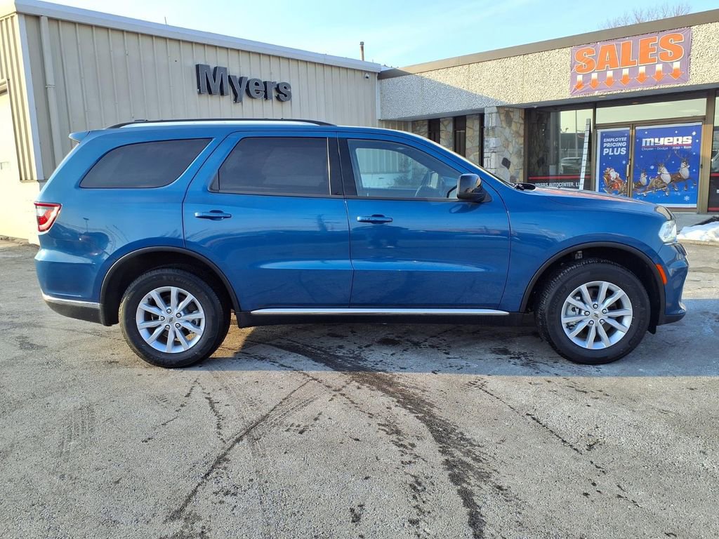 Used 2024 Dodge Durango SXT image 4