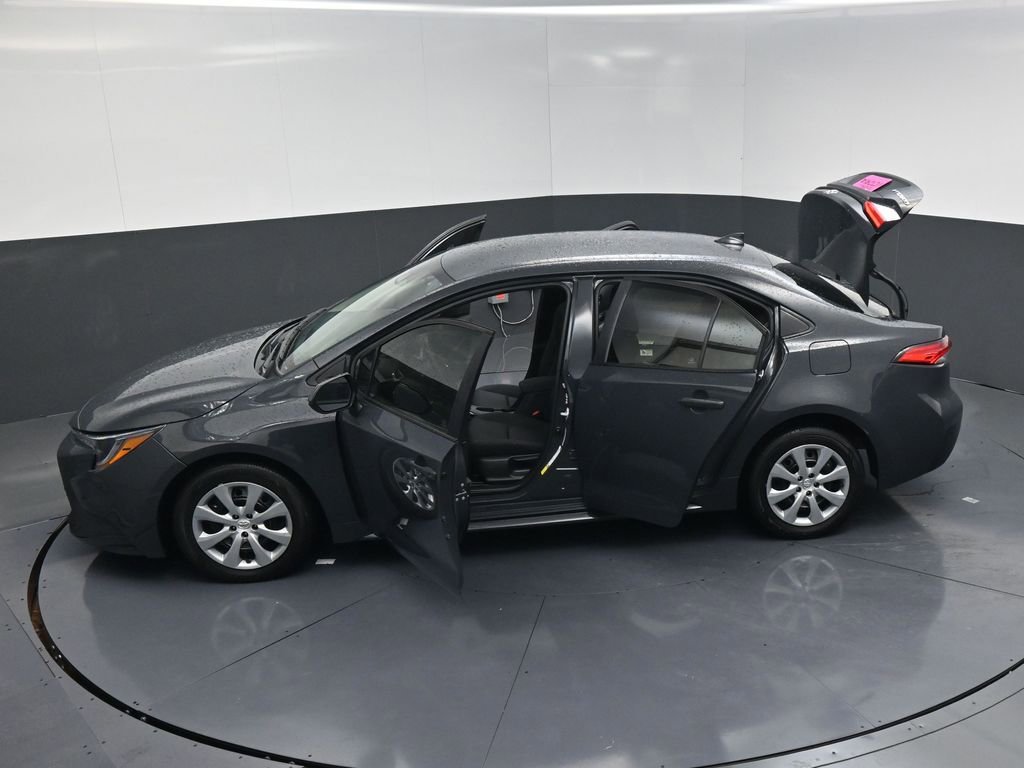 Used 2023 Toyota Corolla LE image 24