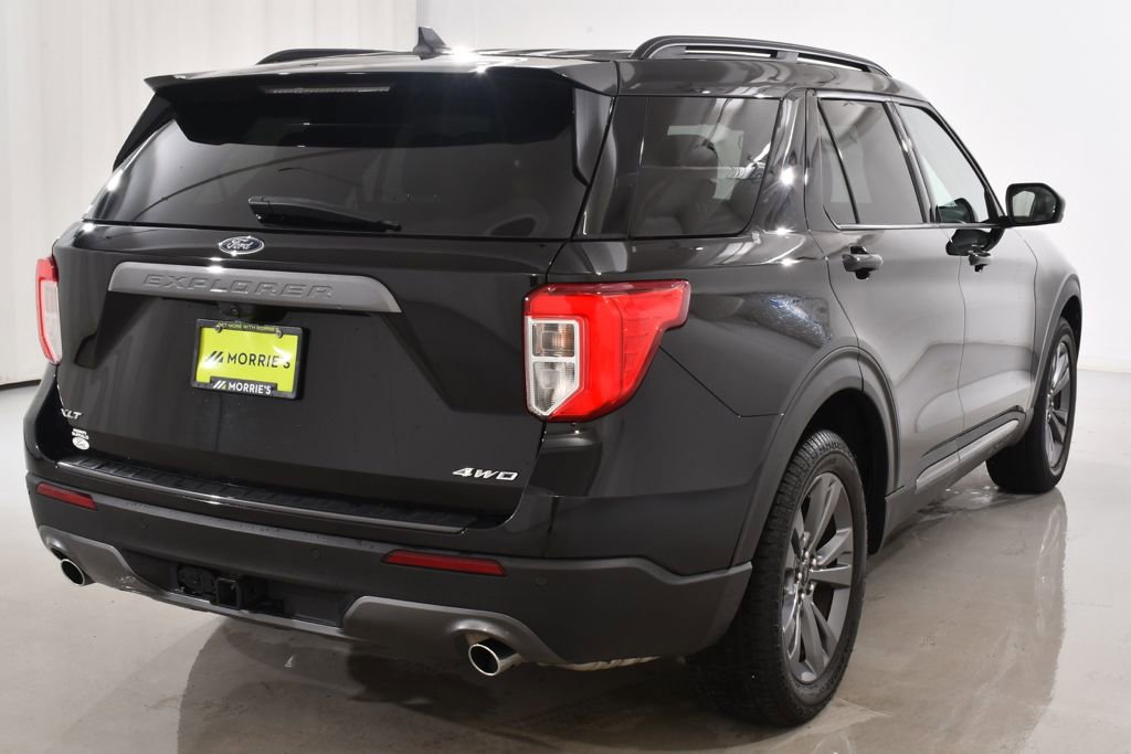 Used 2022 Ford Explorer XLT w/ Equipment Group 202A AWD/4WD image 12