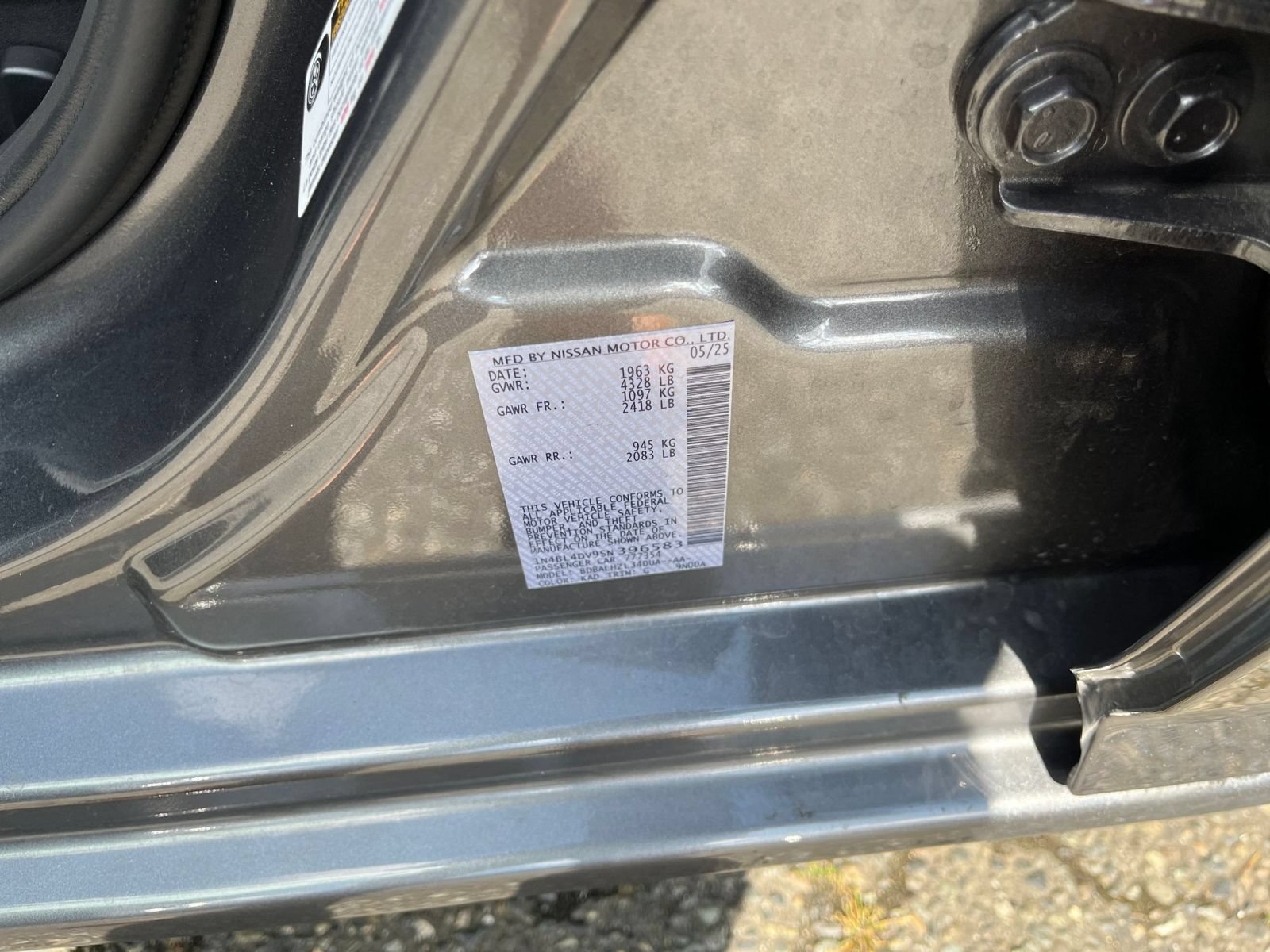 Used 2025 Nissan Altima 2.5 SV FWD image 25