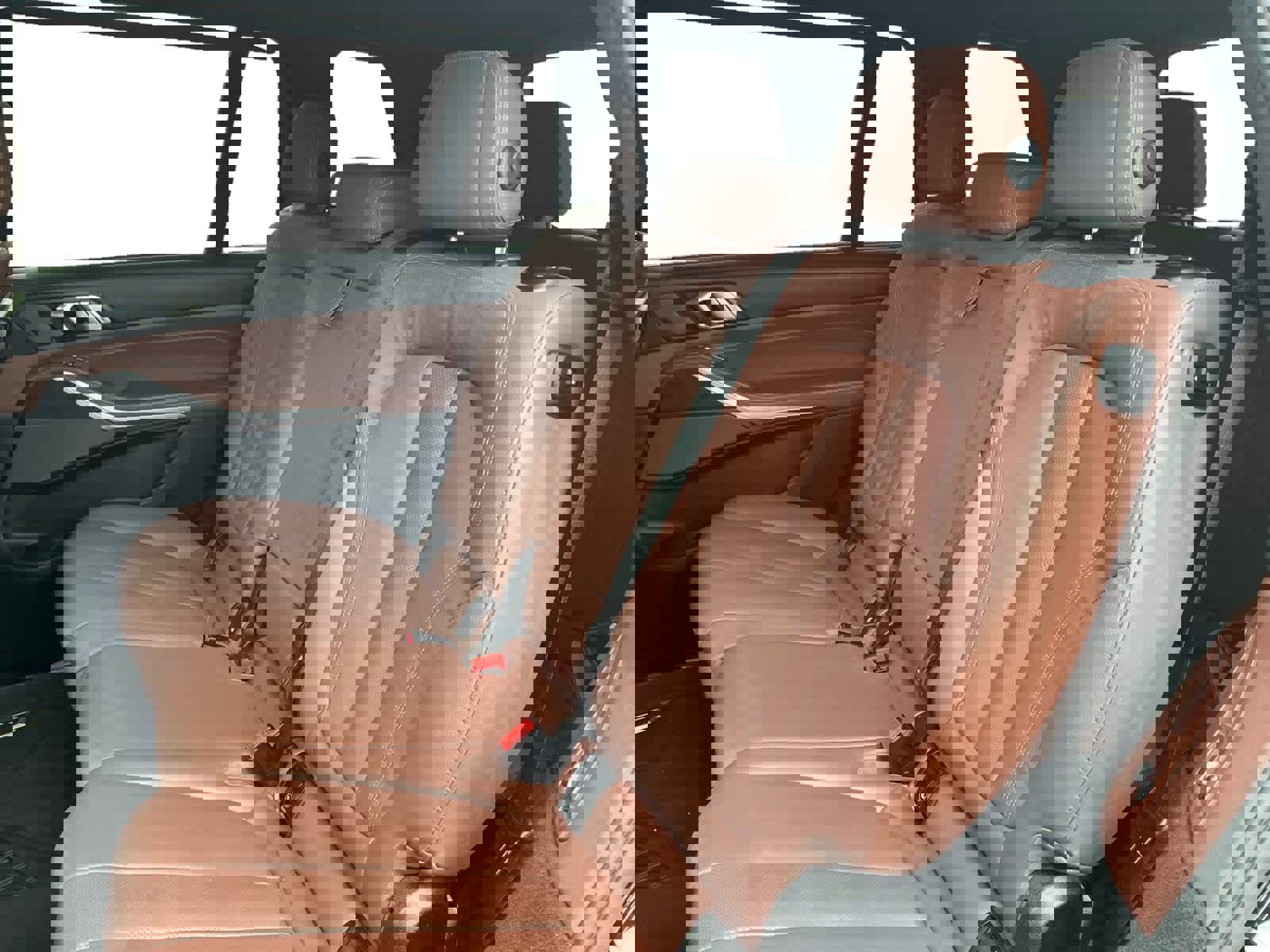 Used 2022 BMW X7 M50i image 13