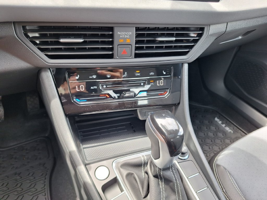 New 2026 Volkswagen Jetta SE FWD image 17