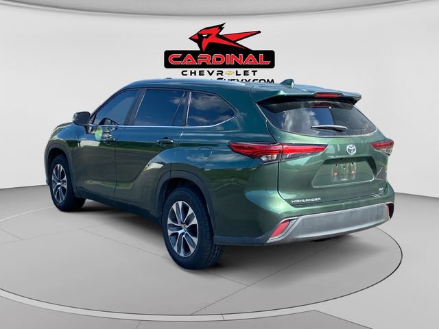 Used 2023 Toyota Highlander XLE FWD image 5