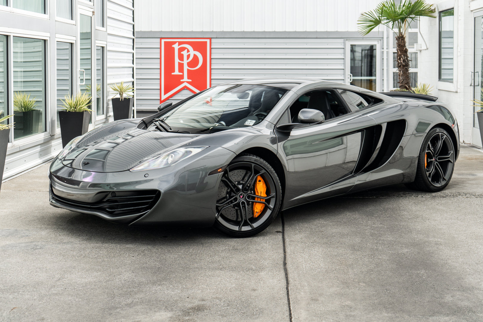Used 2012 McLaren MP4-12C Coupe RWD image 2