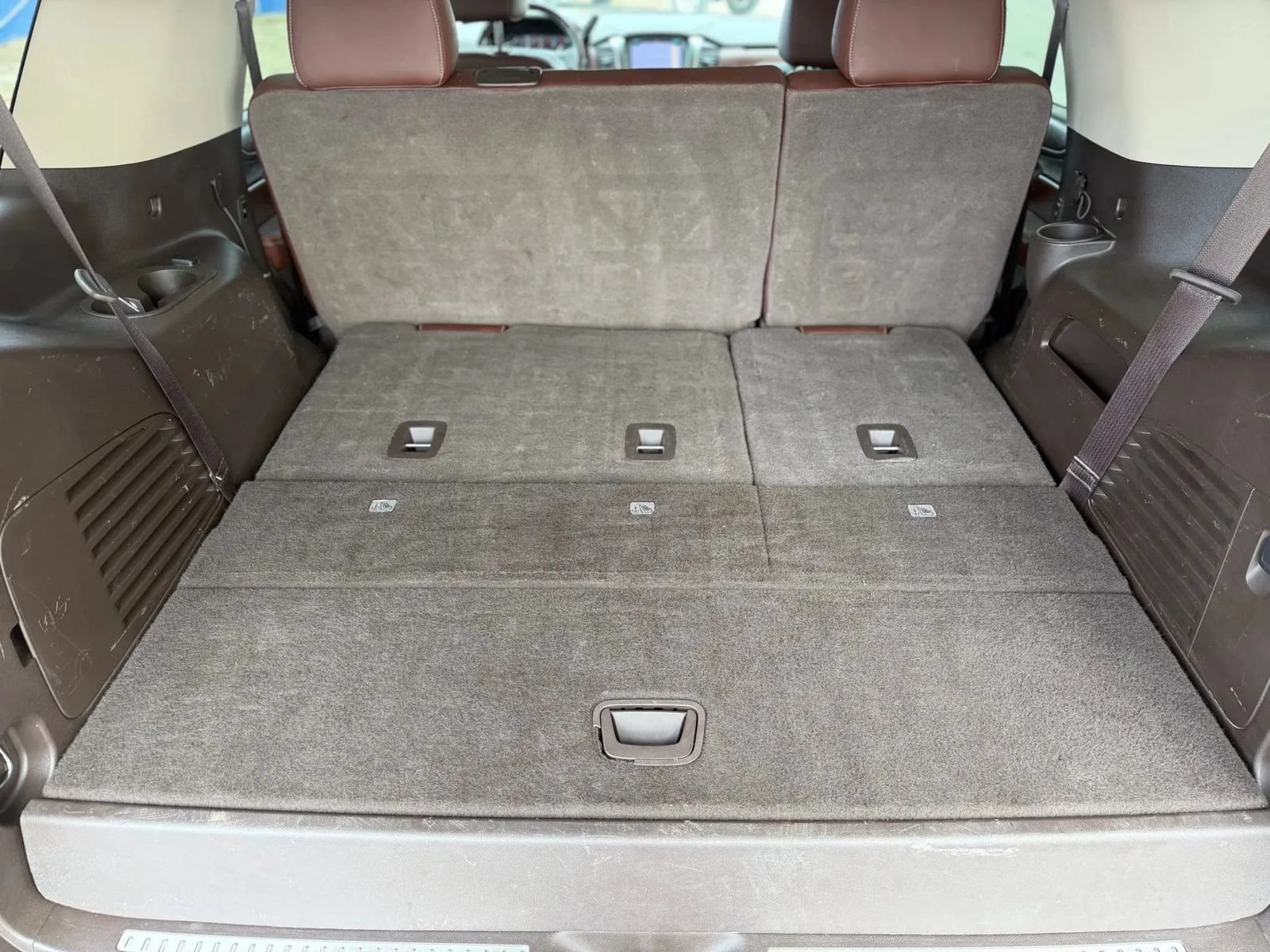 Used 2016 Chevrolet Tahoe LTZ AWD/4WD image 31