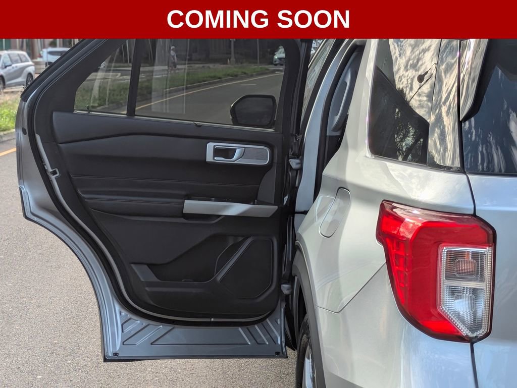 Used 2022 Ford Explorer Limited w/ Equipment Group 301A image 11
