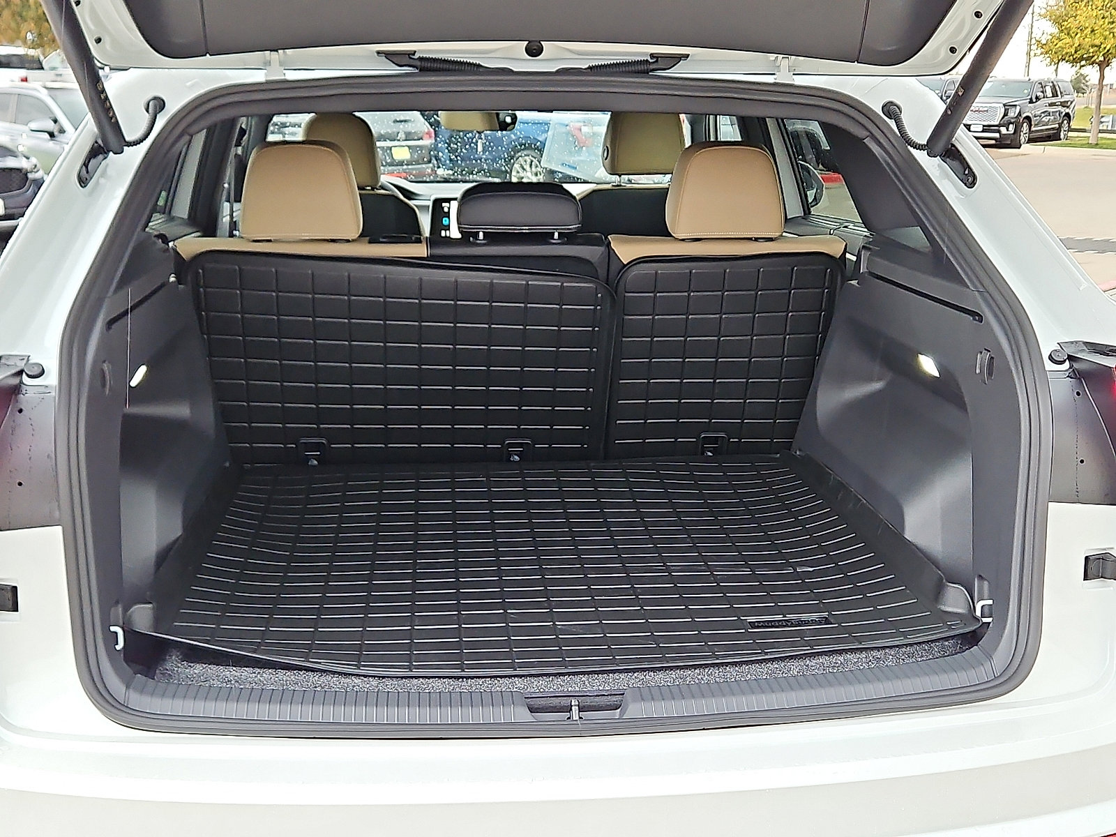 New 2026 Volkswagen Atlas Cross Sport SE image 7