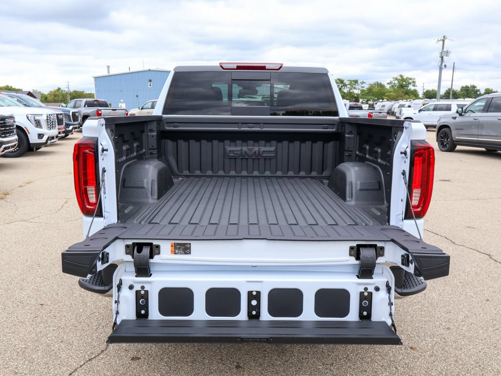 New 2026 GMC Sierra 1500 SLT w/ SLT Premium Plus Package AWD/4WD image 5