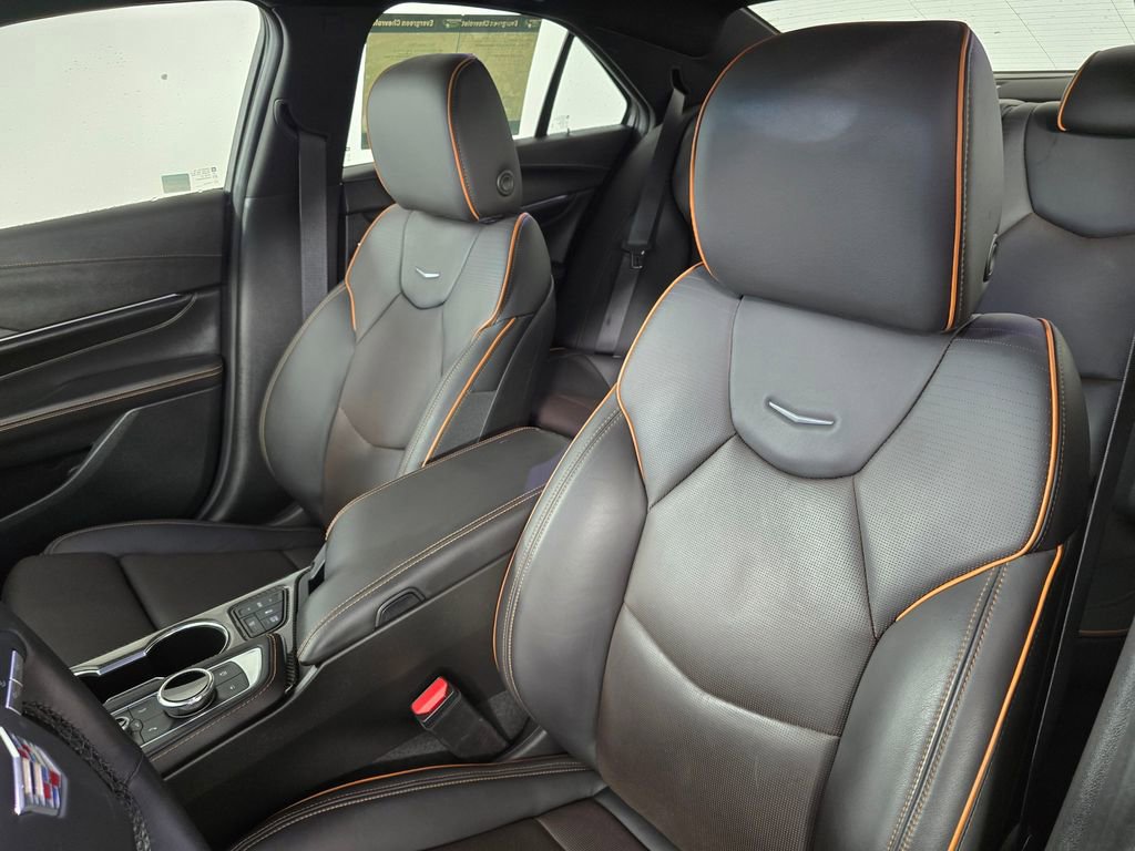 Used 2022 Cadillac CT4 V w/ LPO, ONYX Package image 21