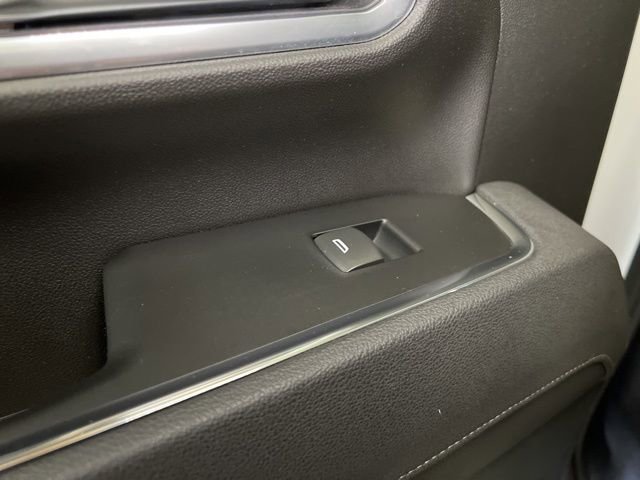 Used 2025 Chevrolet Silverado 2500 LT w/ Convenience Package image 59