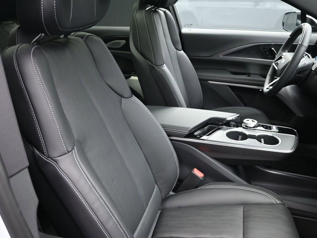 New 2026 Cadillac Lyriq Premium Sport image 28