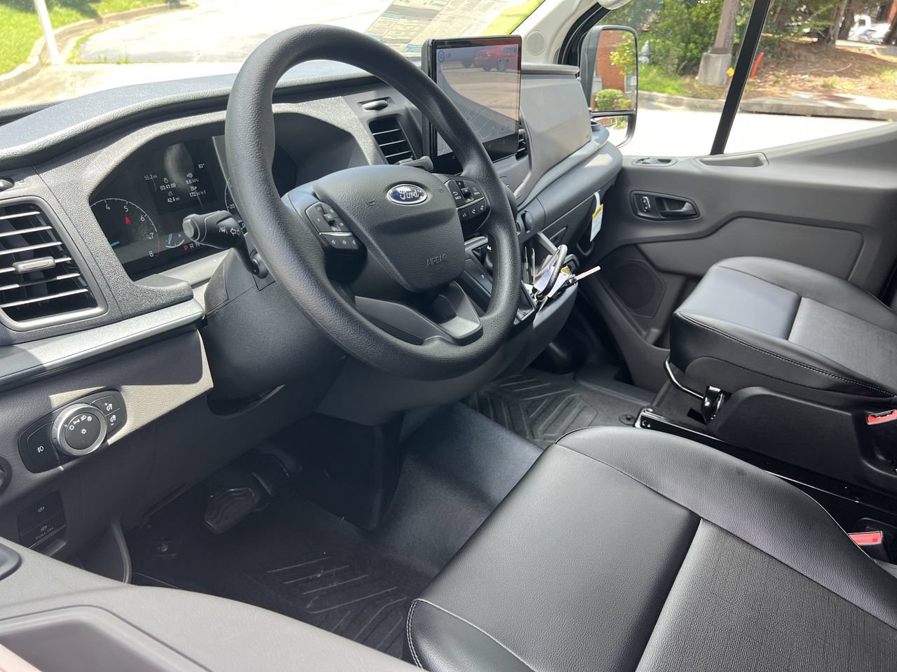 New 2025 Ford Transit 250 Low Roof w/ Load Area Protection Package RWD video 2
