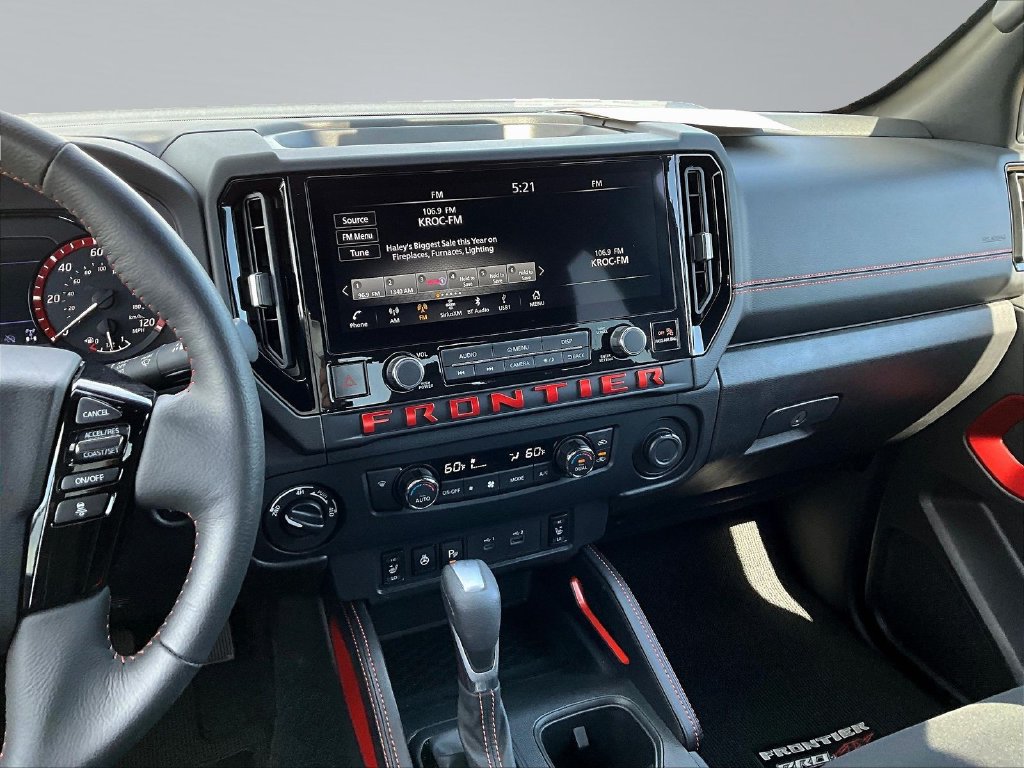 Used 2026 Nissan Frontier PRO-4X AWD/4WD image 12
