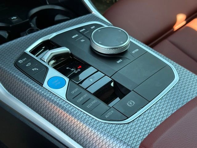 Used 2025 BMW i4 eDrive40 w/ Premium Package image 27