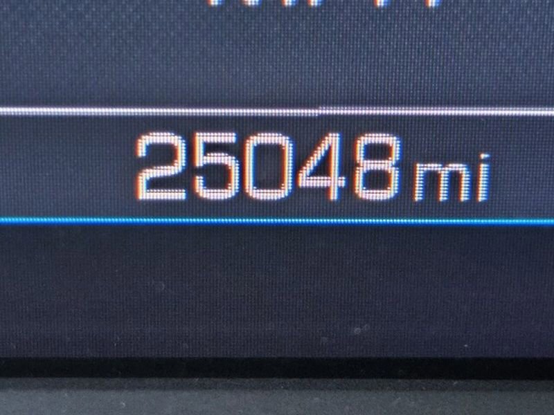 Certified 2023 GMC Acadia SLE w/ Driver Convenience Package image 25