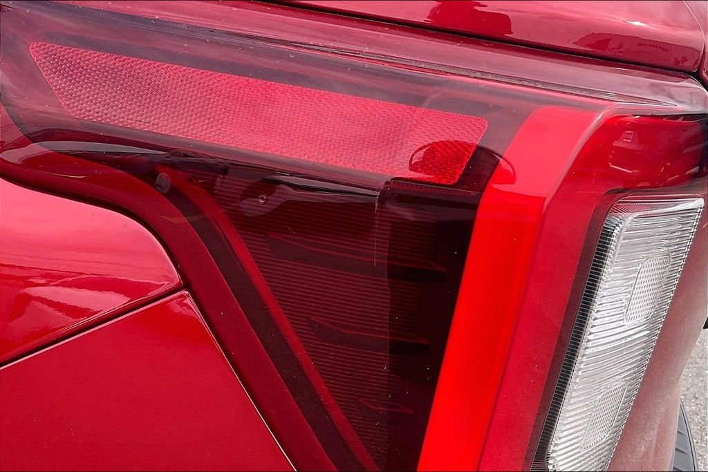 Used 2023 Ford Explorer ST-Line w/ Class IV Trailer Tow Package image 38