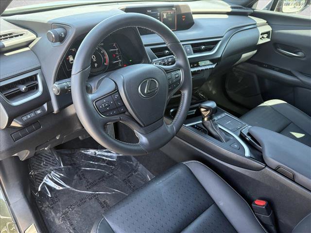Used 2021 Lexus UX 200 w/ Accessory Package (Z2) image 12