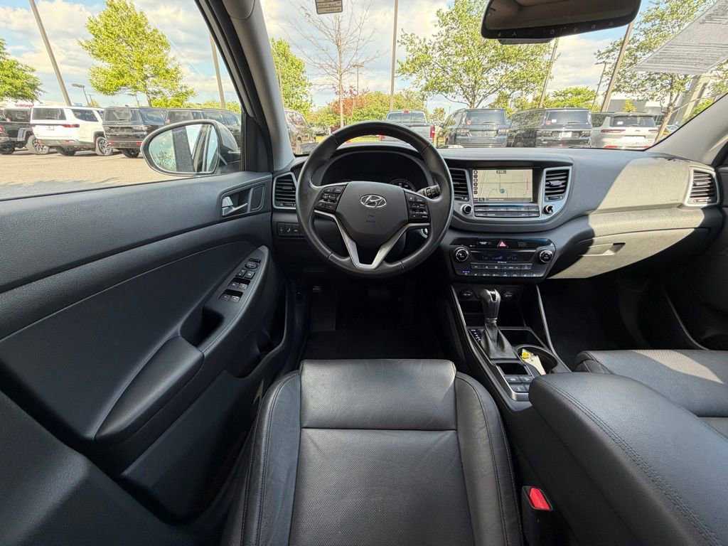 Used 2016 Hyundai Tucson Limited w/ Option Group 03 AWD/4WD image 19