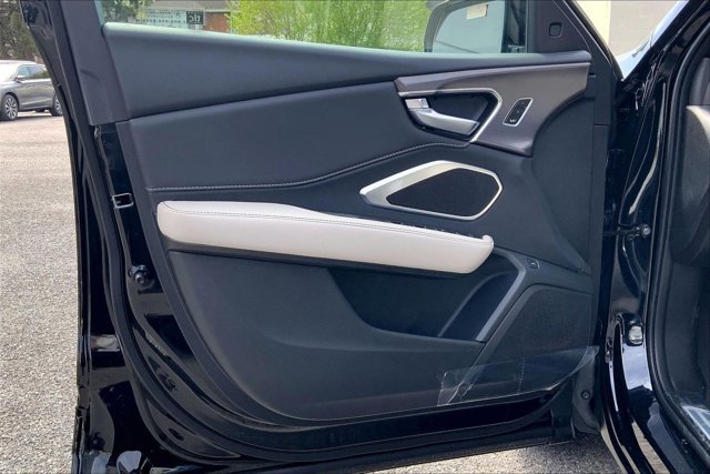 New 2026 Acura RDX SH-AWD image 13