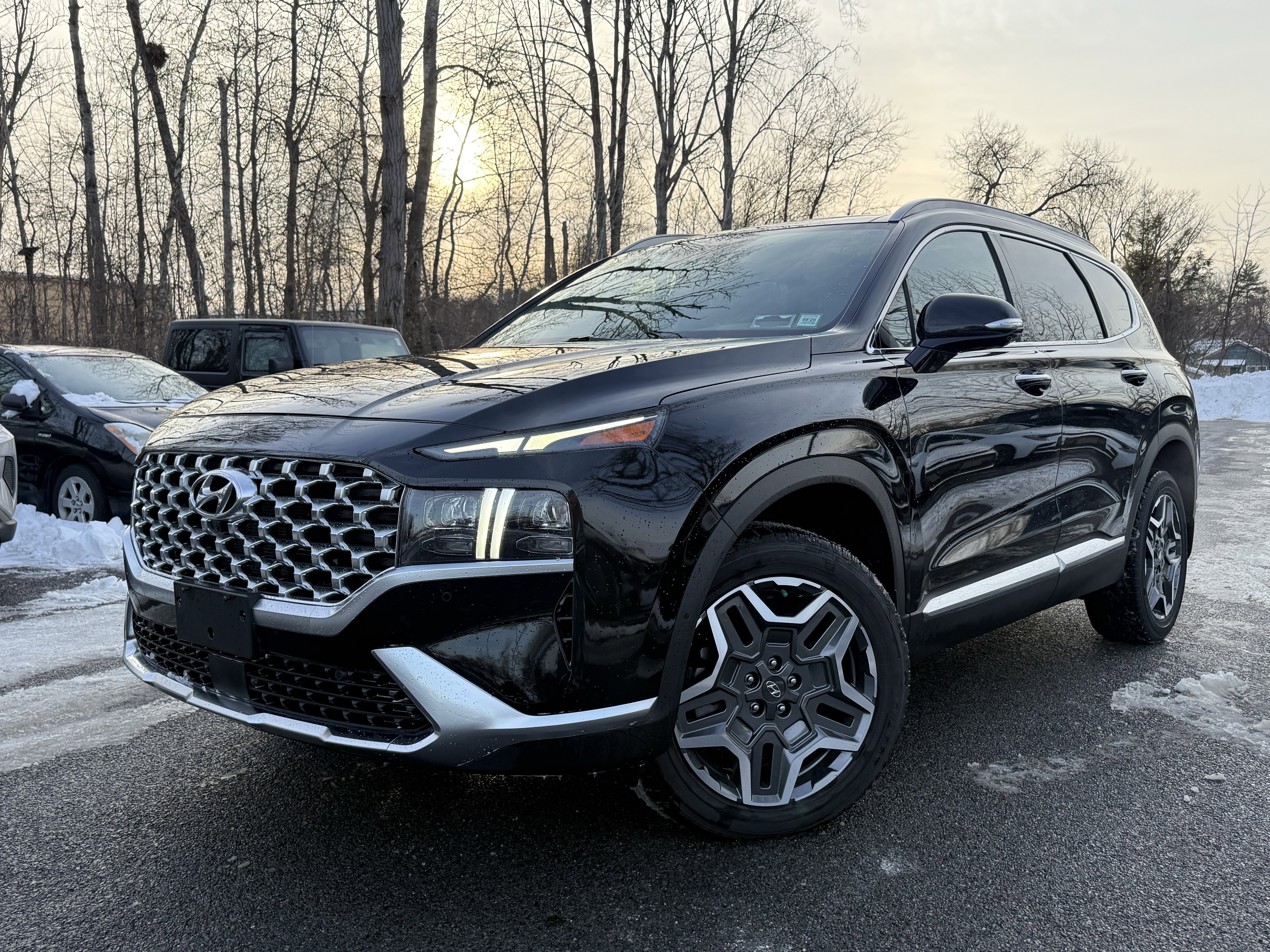 Used 2022 Hyundai Santa Fe Limited image 1