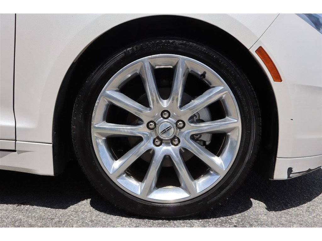 Used 2016 Lincoln MKZ Hybrid w/ Equipment Group 600A Reserve FWD image 9