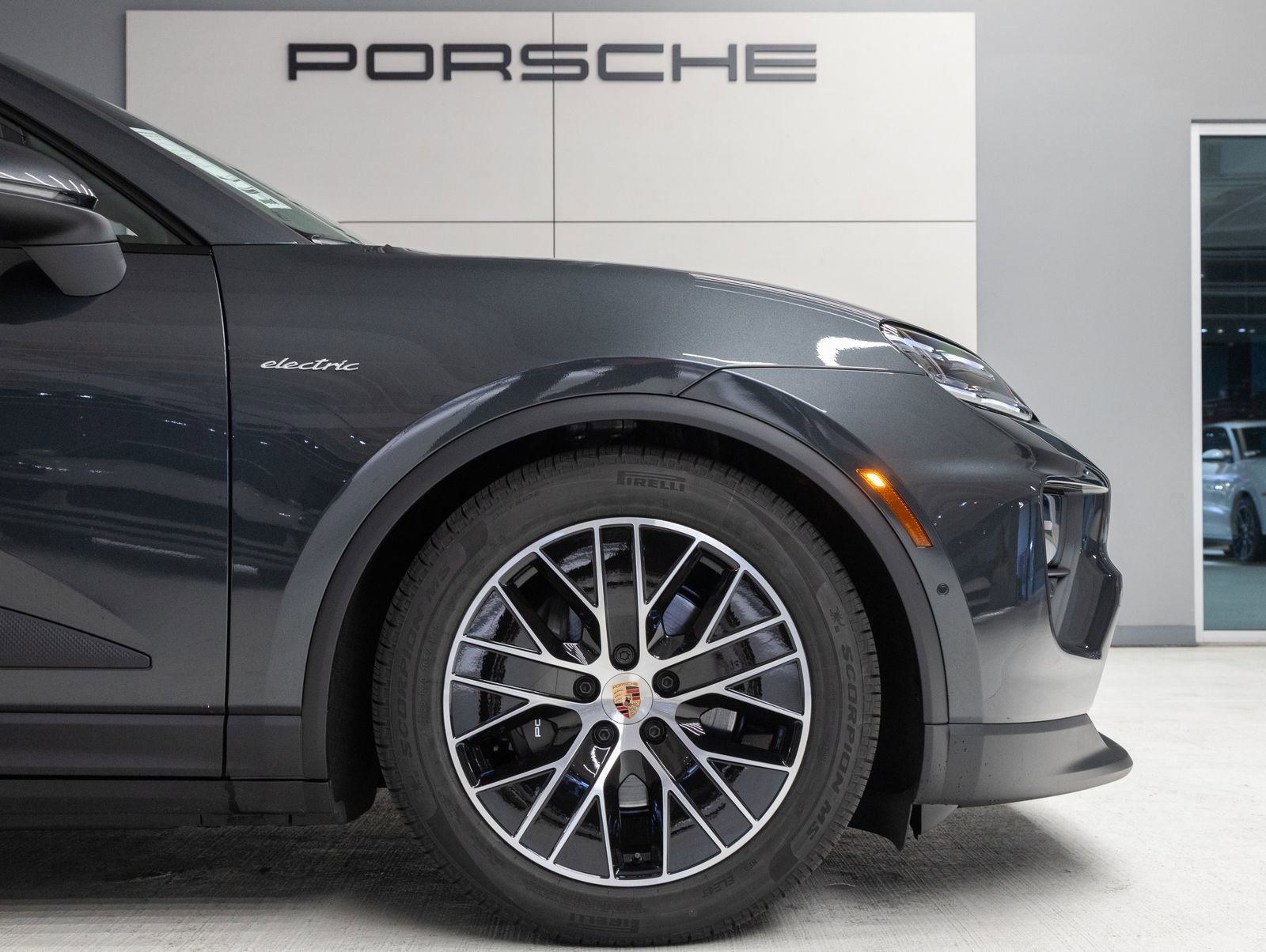 Certified 2026 Porsche Macan 4 Electric AWD/4WD image 11