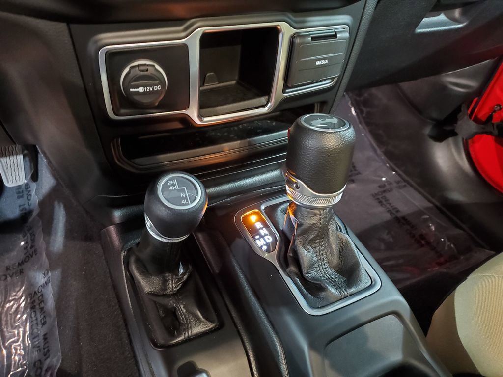 Used 2023 Jeep Wrangler Sport AWD/4WD image 22