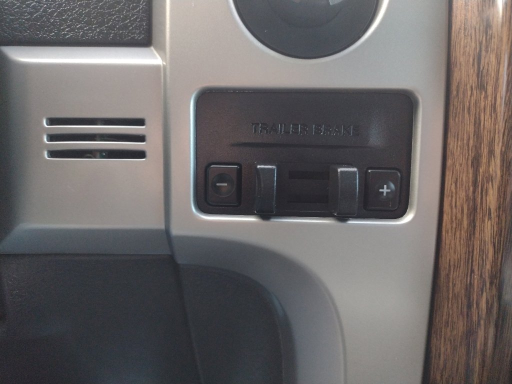 Used 2013 Ford F150 Lariat w/ Lariat Chrome Pkg image 18